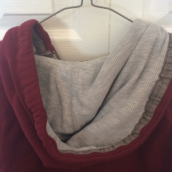 Burgundy Abercrombie & Fitch Hoodie Fits Small EUC - Picture 3 of 4